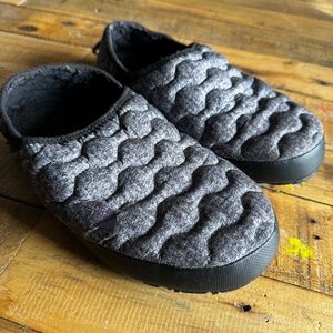 The North Face Gray Quilted Slippers